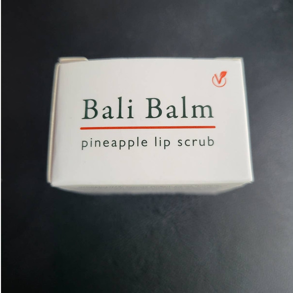 Bali Balm Pineapple Lip Scrub - New in box 15 ml - Picture 2 of 2